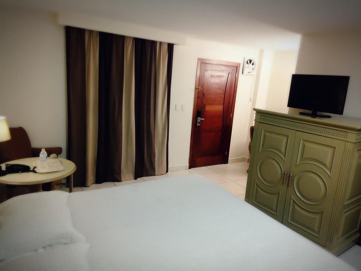 Hotel Martell San Pedro Sula Exterior photo